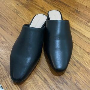 NWOT Banana Republic Mules